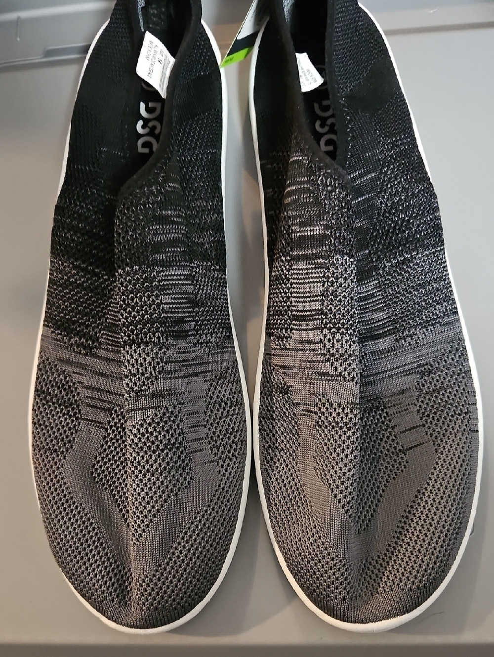 DSG Men's Knit Water Shoes: BLACK/GRAY: NEW WITH TAGS: SIZE 14